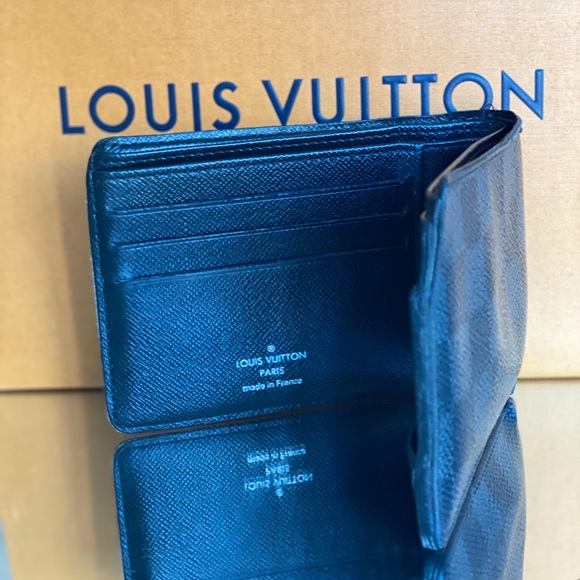 Authentic Louis Vuitton Multiple Wallet - Picture 4 of 4